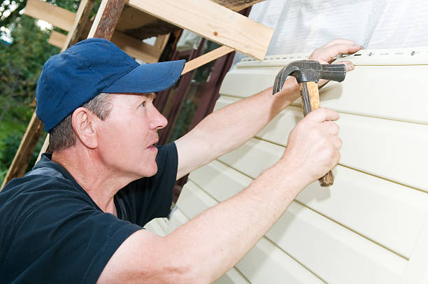 How To Choose The Right Materials for Your Siding Installation in 'Edgemoor, DE